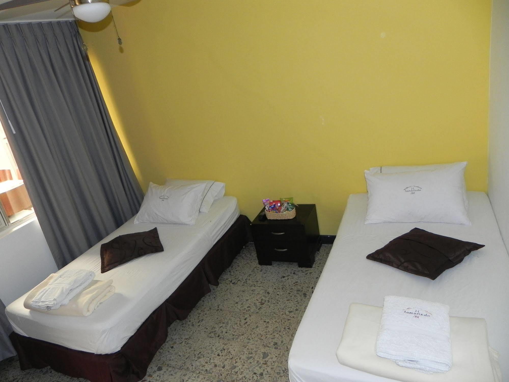 Hostal Tamarindo Inn Medellin Exterior photo